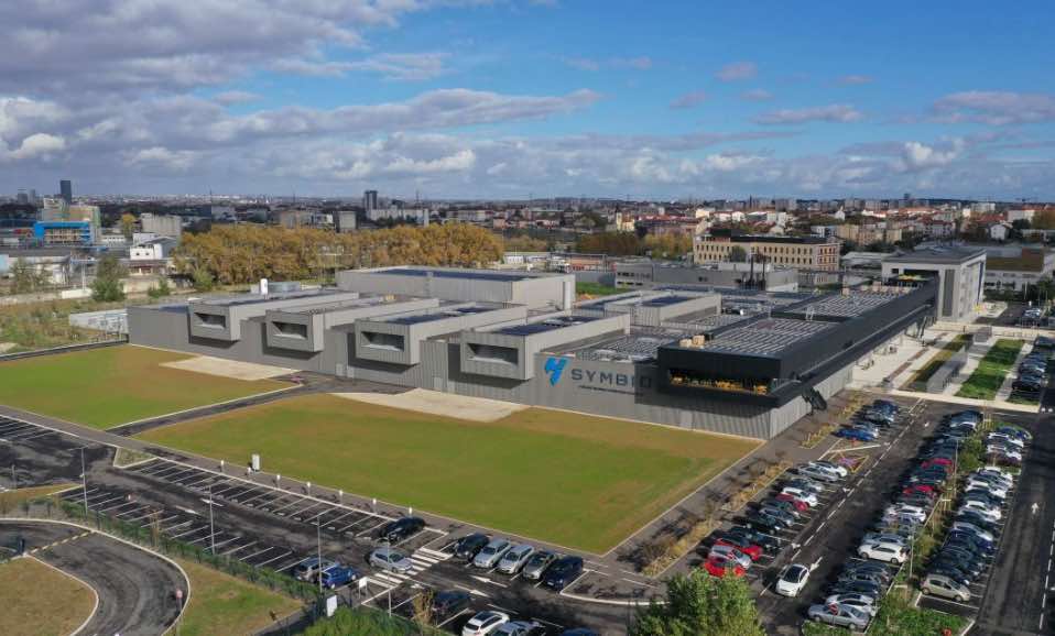 noticias maquinaria Symbio inaugura su primera gigafactoría SymphonHy