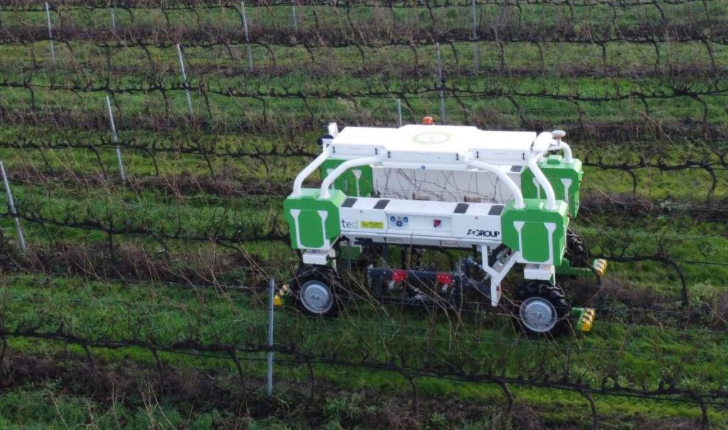 noticias maquinaria Jornada de agrorobótica de AG Group en Bodegas Martín Códax