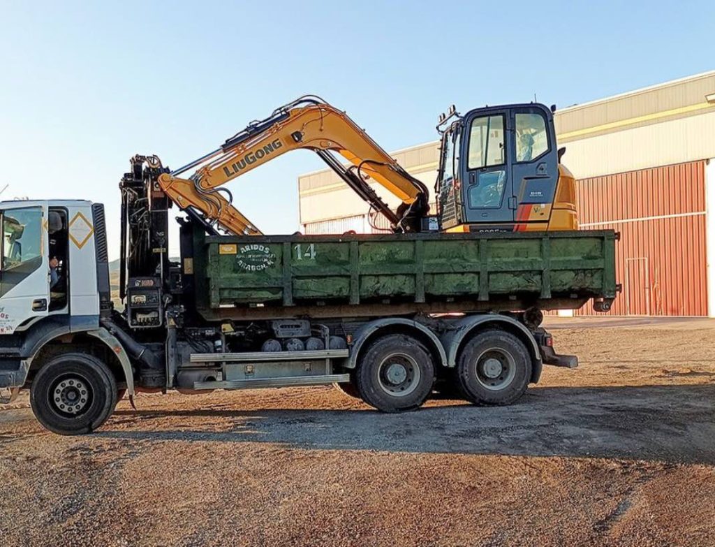 noticias maquinaria LiuGong Spain arranca el año con la entrega de una 909ECR