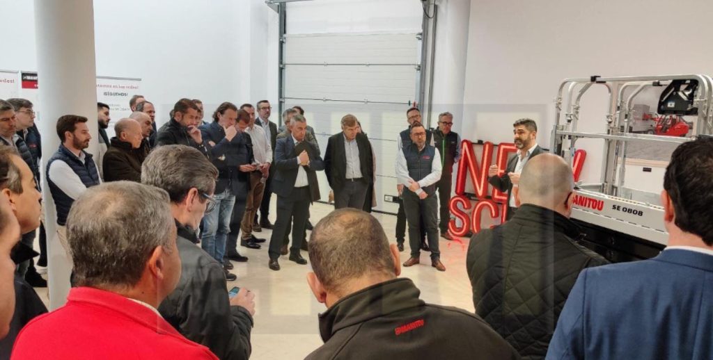 Noticias maquinaria Manitou lanza su nueva gama de plataformas tijera
