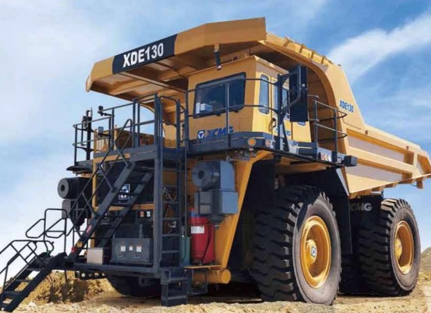 noticias maquinaria XCMG Brasil camion xde130