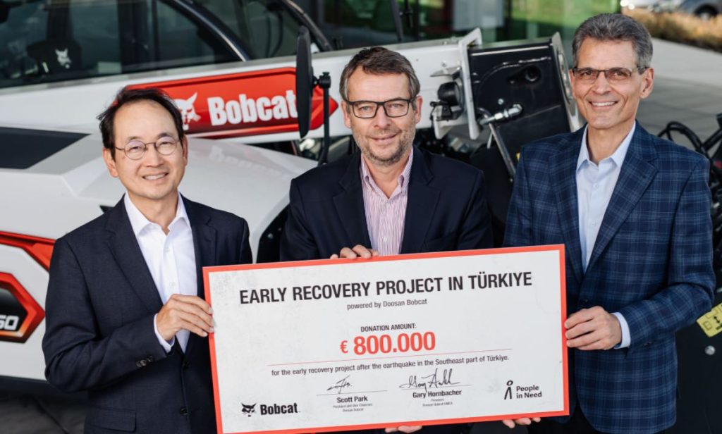 noticias maquinaria doosan bobcat compromiso