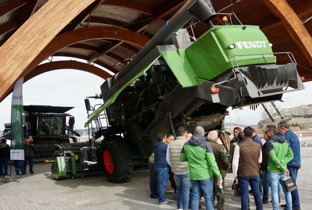 noticias maquinaria cosechadora Fendt 5275 C SL