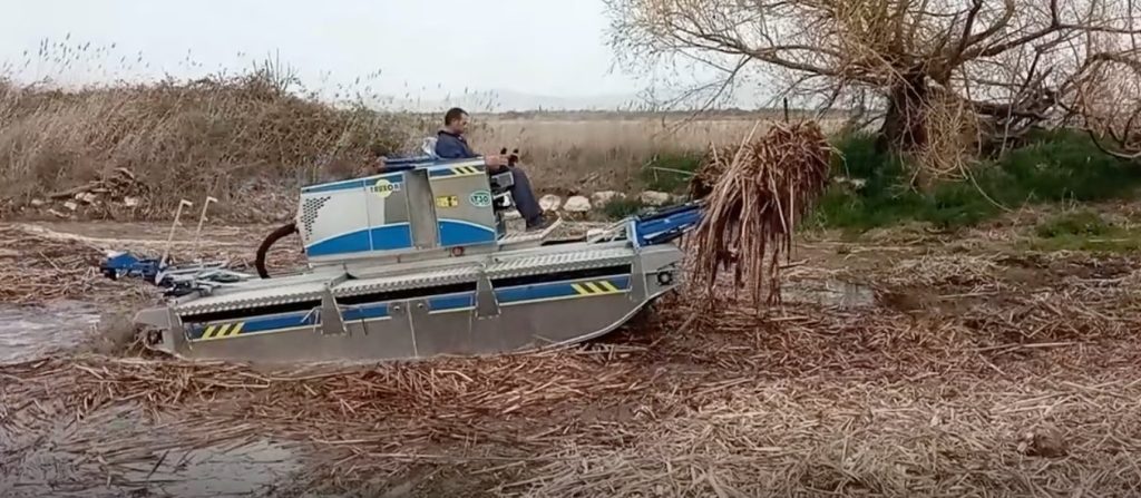 noticias maquinaria AG-GROUP entrega un equipo Truxor al Grupo Tragsa