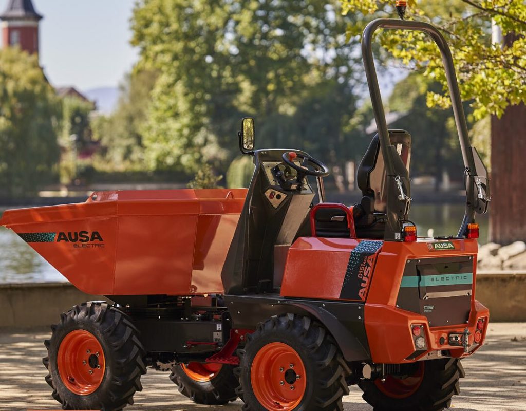 noticias maquinaria Ausa presenta su gama de dumpers eléctricos en Intermat 2024