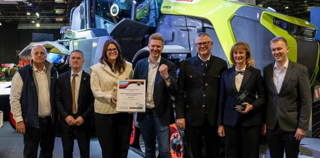 noticias maquinaria CLAAS XERION 12.650 TERRA TRAC en AGROmashEXPO