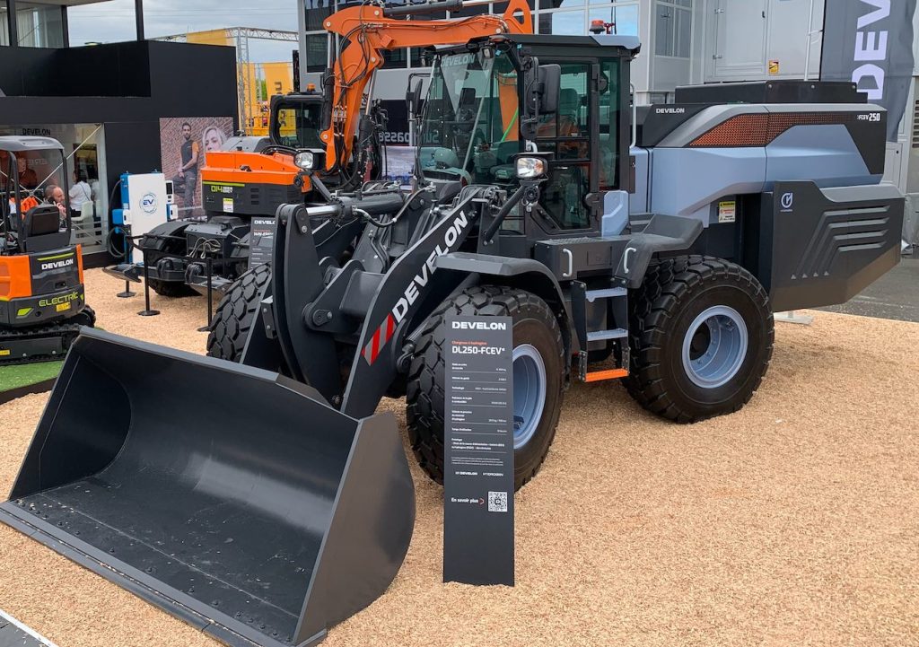 noticias maquinaria Develon expone el prototipo DL250 FCEV en Intermat