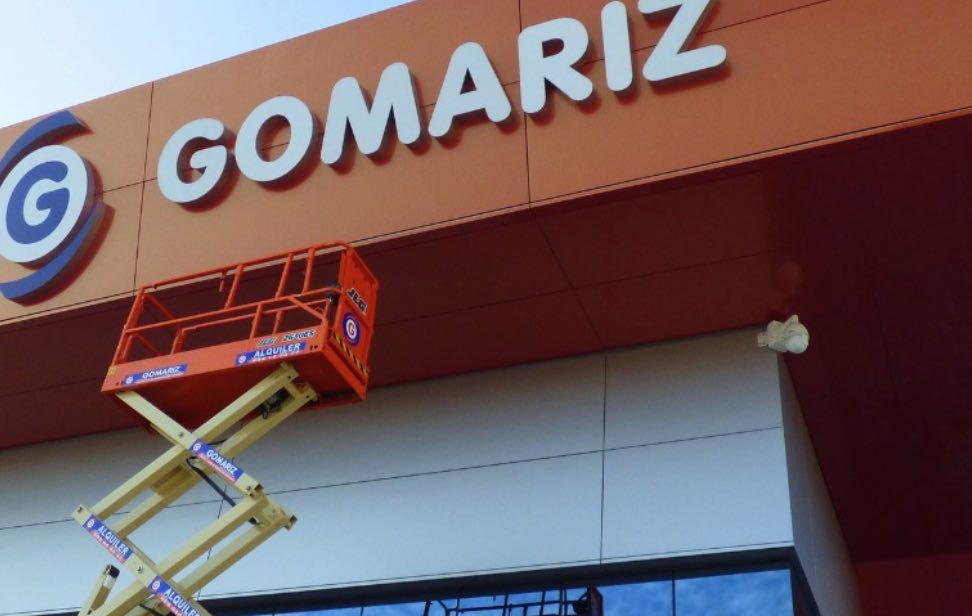 noticias maquinaria Gomariz Rent abre una nueva puerta en Cartagena (Murcia)