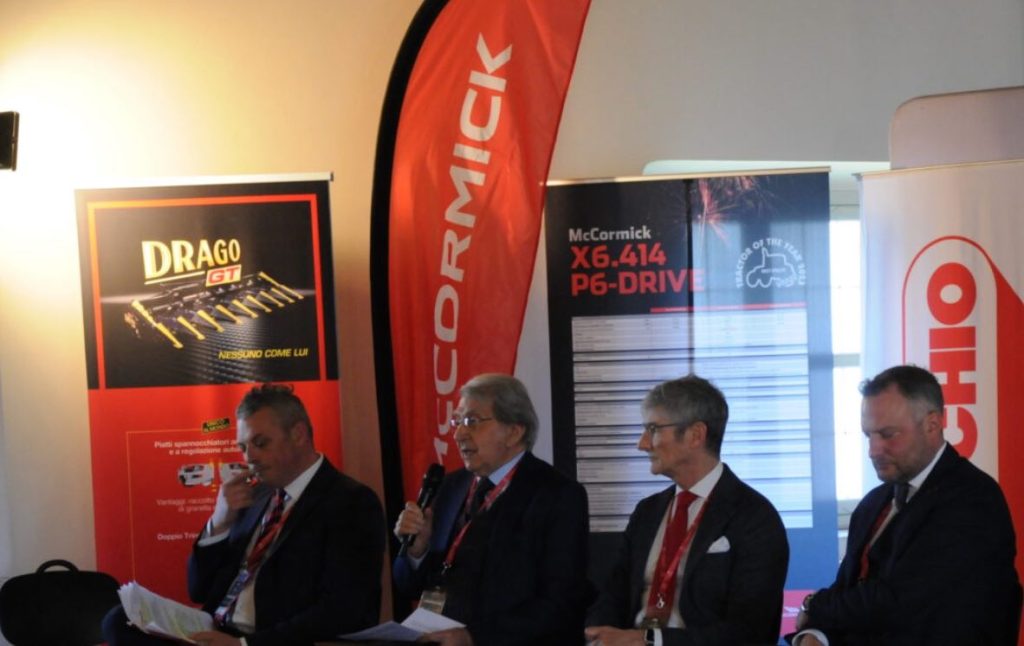 noticias maquinaria McCormick en la 78ª Asamblea Nacional de CAI