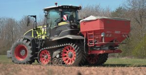 noticias maquinaria tractor AXION TERRA TRAC de CLAAS