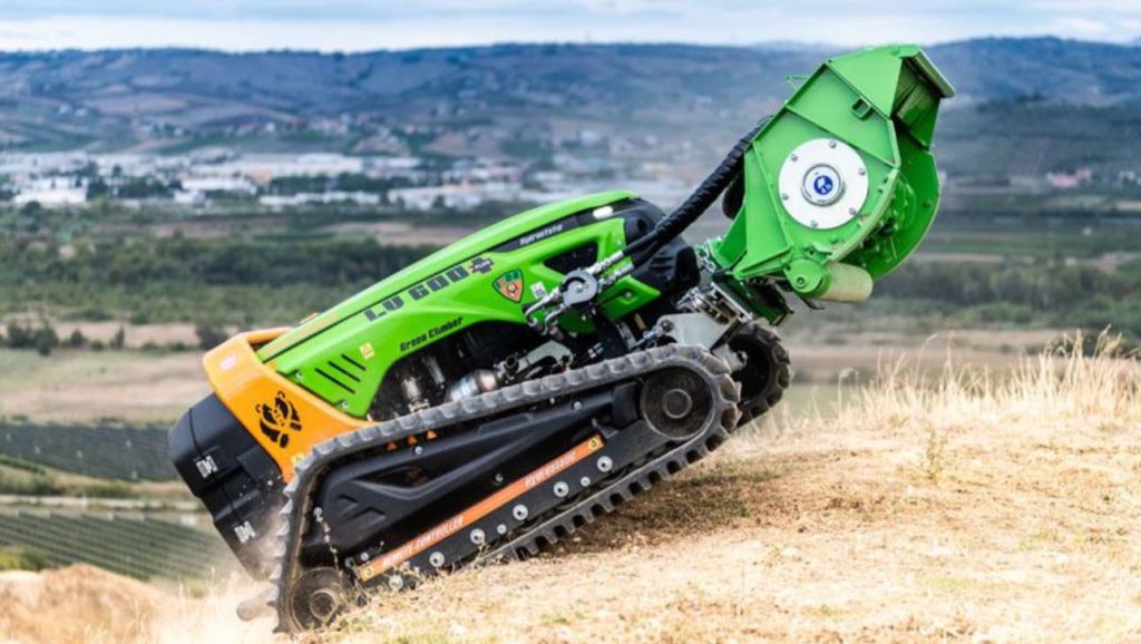 noticia smaquinaria Acuerdo de AG-GROUP EUROPE e INTERNACO GROUP con MDB