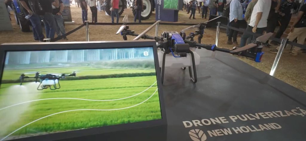 noticias maquinaria New Holland amplía su oferta de soluciones con drones