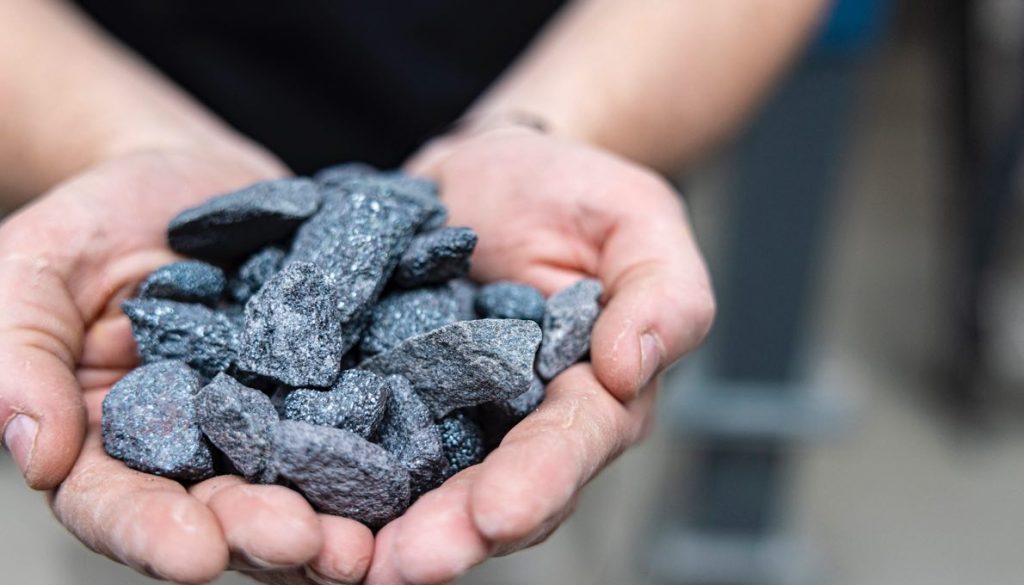 noticias maquinaria TOMRA Mining expone su compromiso de respaldar la mineria