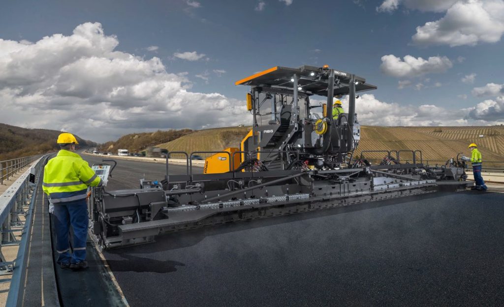 noticias maquinaria Ammann Group completa la adquisición de las pavimentadoras ABG