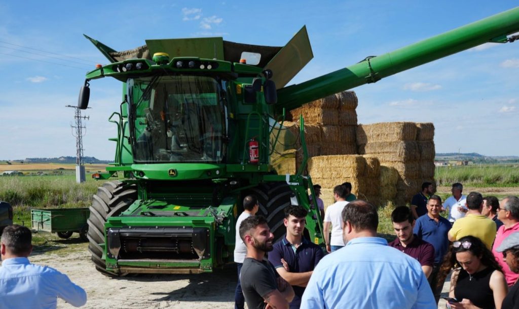 noticias maquinaria Curso de cosecha digital de Agrícola Castellana