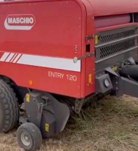 noticias maquinaria Entrega de una rotoempacadora Entry 120 de Maschio Gaspardo