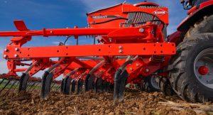 noticias maquinaria KUHN Ibérica lanza la MEGANT 602 R