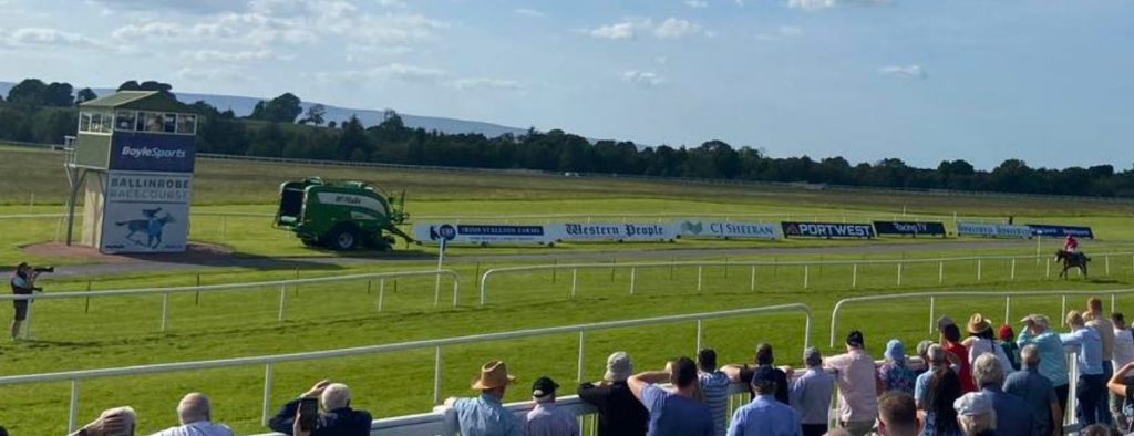 noticias maquinaria McHale Raceday emociona en Ballinrobe