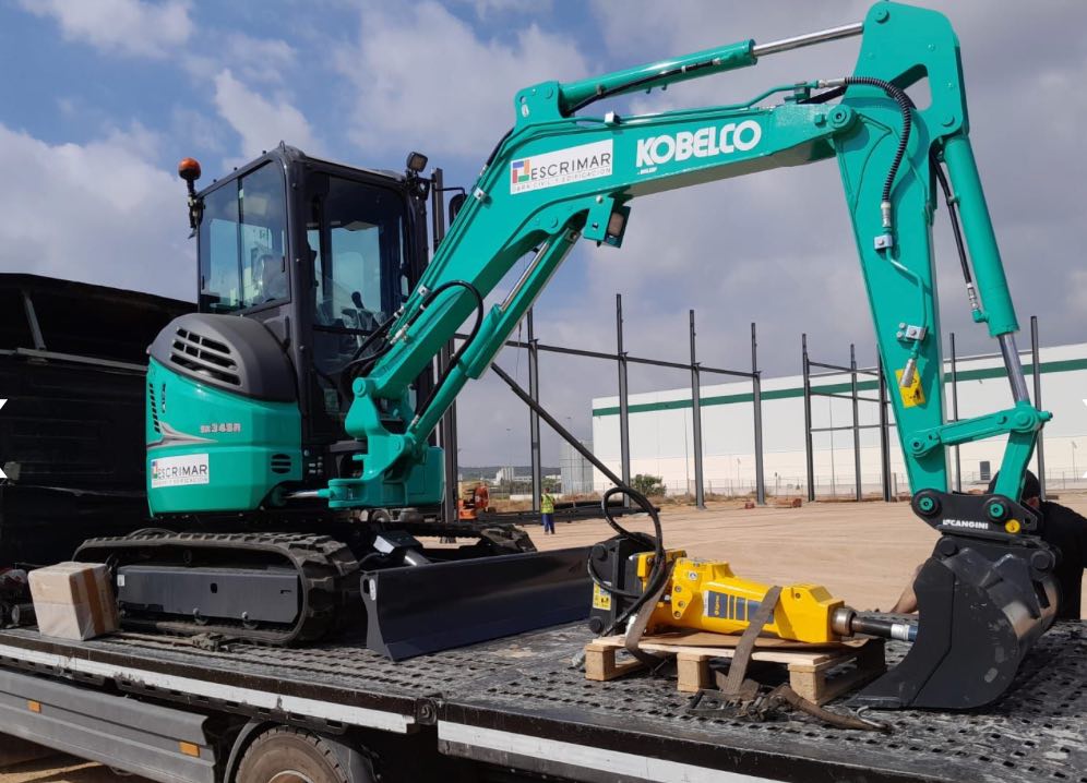 noticias maquinaria MALCOP entrega una miniexcavadora SK34SR de Kobelco