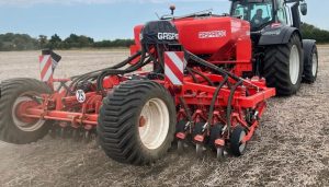 noticias maquinaria DEMO de la GIGANTE PRESSURE de Maschio Gaspardo