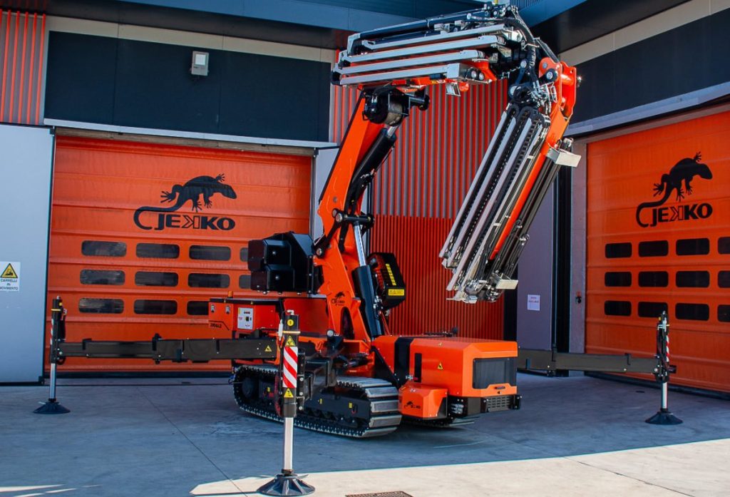 noticias maquinaria JF545.2 el nuevo modelo de grúa Jekko