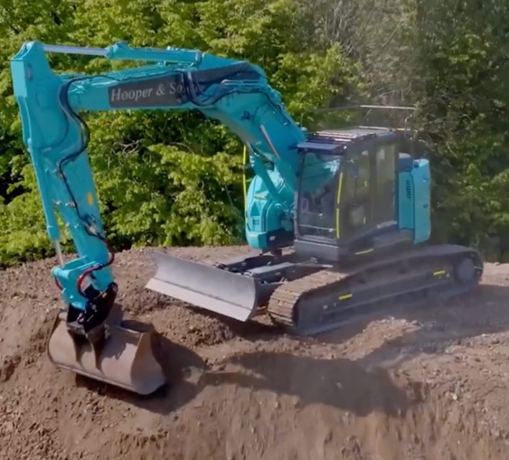 noticias maquinaria Kobelco Europe destaca la SK270SR NLC de Hooper and Sons Ltd-2