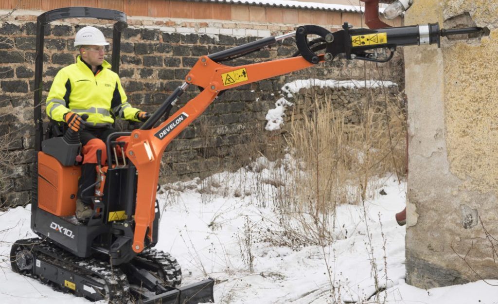 noticias maquinaria Nueva excavadora compacta DX10Z-7 de DEVELON