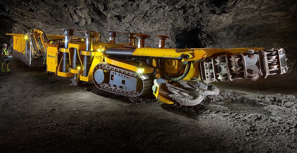 noticias maquinaria Epiroc Elimina su Línea Mobile Miner en 2024