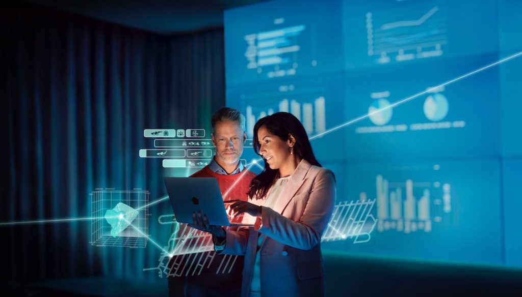 noticias maquinaria Epiroc impulsa la minería en MINExpo 2024