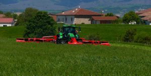 noticias maquinaria La segadora acondicionadora FC 13460 RA de Kuhn llega a España