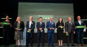 noticias maquinaria Nokian Tyres inaugura fábrica en Oradea, Rumanía