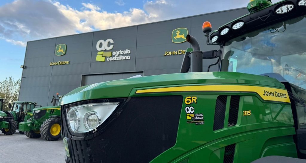 noticias maquinaria Agrícola Castellana Entrega un John Deere 6R 185 en Íscar