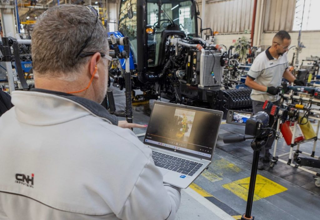noticias maquinaria CNH mejora la seguridad laboral con tecnología ergonómica