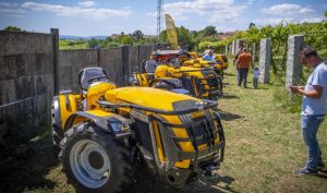 noticias maquinaria Entrega de 3 tractores PASQUALI Ermes 70 Dualsteer