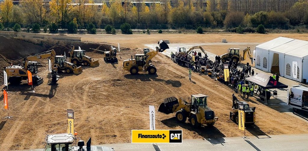 noticias maquinaria Finanzauto celebra el Día de la Construcción en León