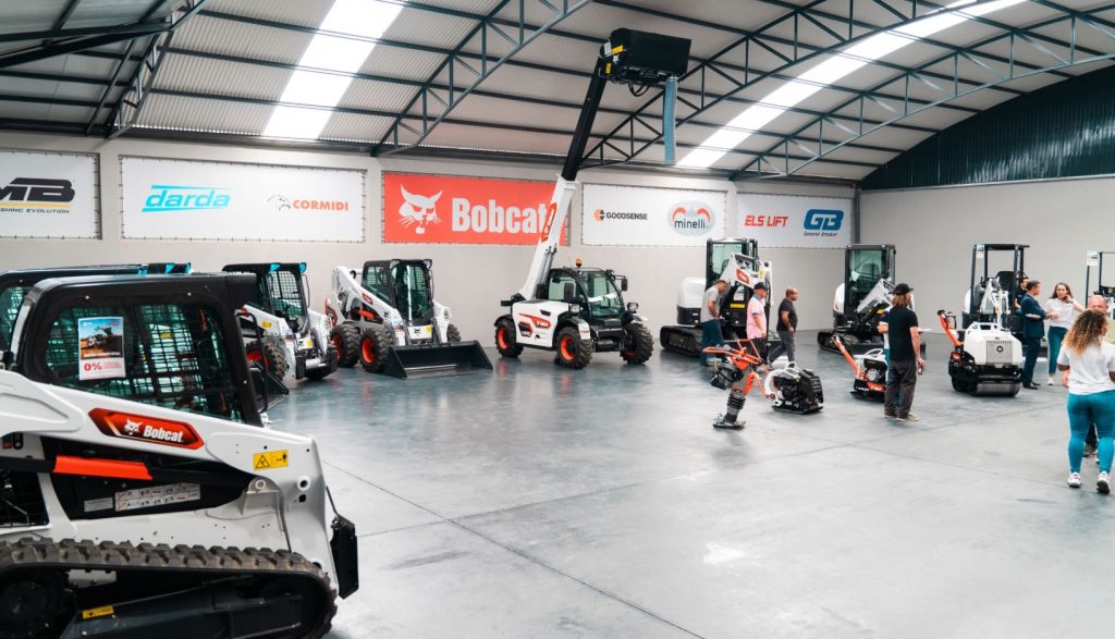 noticias maquinaria Michaelis & Martins inaugura nuevas Instalaciones de Bobcat en Portugal