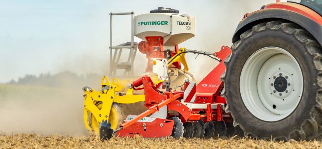 noticias maquinaria PÖTTINGER presenta la nueva combinación corta FOX 3000 D