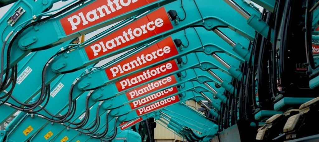 noticias maquinaria Ritchie Bros. UK subasta renovación flota de Plantforce