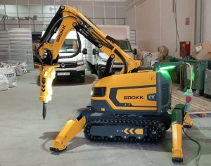 noticias maquinaria Anzeve entrega la Primera BROKK 170 en Cataluña