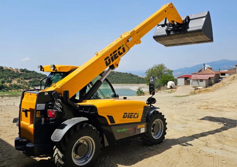noticias maquinaria Gerasi Tassos adquiere un Mini Agri 26.6 de DIECI