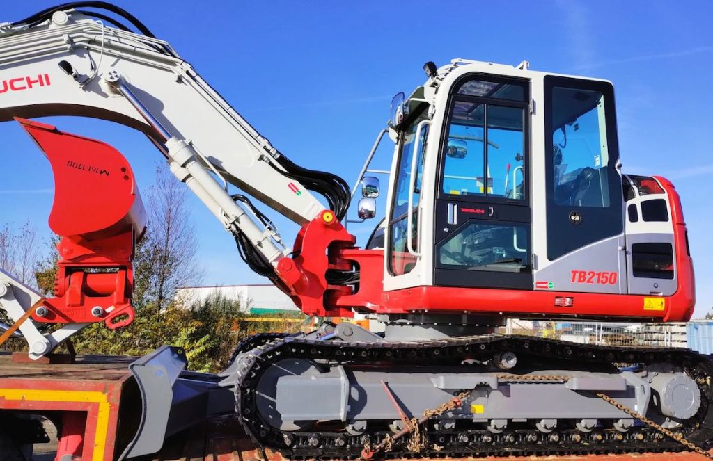 noticias maquinaria LoxamHune entrega la Takeuchi TB2150 personalizada
