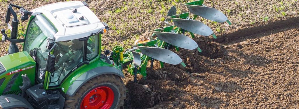 noticias maquinaria Nuevo arado suspendido Teres 200 de AMAZONE