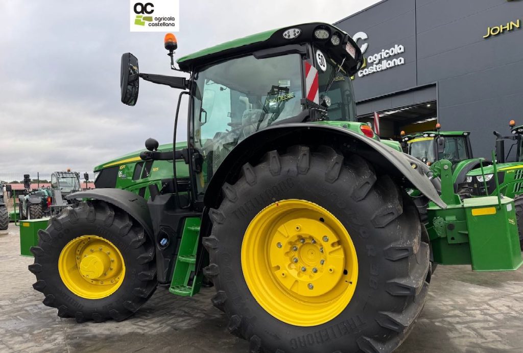 noticias maquinaria Agrícola Castellana entrega un tractor John Deere 6R 185
