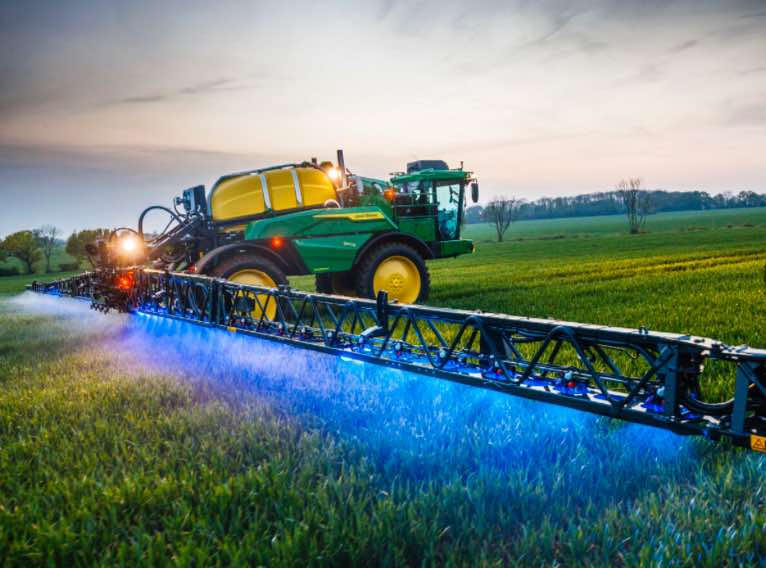 noticias maquinaria El pulverizador de John Deere 300M Premio AE50 2025