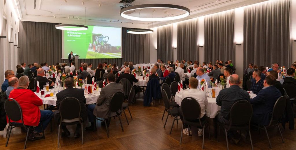 noticias maquinaria Empleados de Fendt celebran 825 Años de trayectoria en la empresa