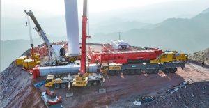 noticias maquinaria La Grúa SAC40000T de SANY levanta turbinas eólicas en China