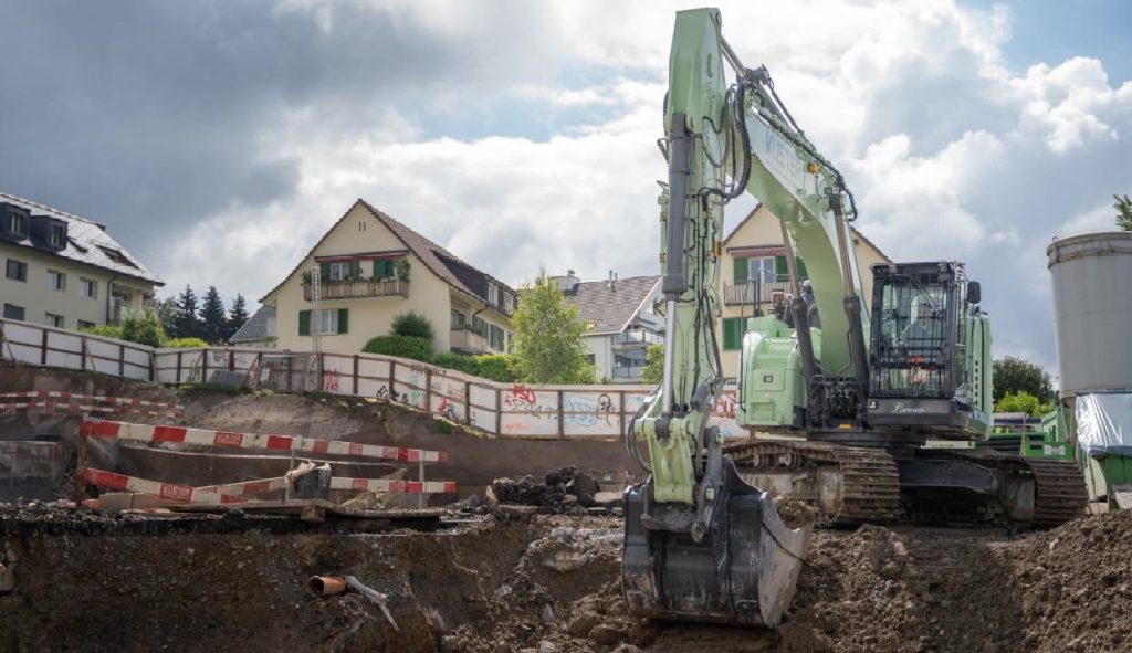 noticias maquinaria La Kobelco SK380SRLC-7 lidera la demolición
