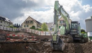 noticias maquinaria La Kobelco SK380SRLC-7 lidera la demolición
