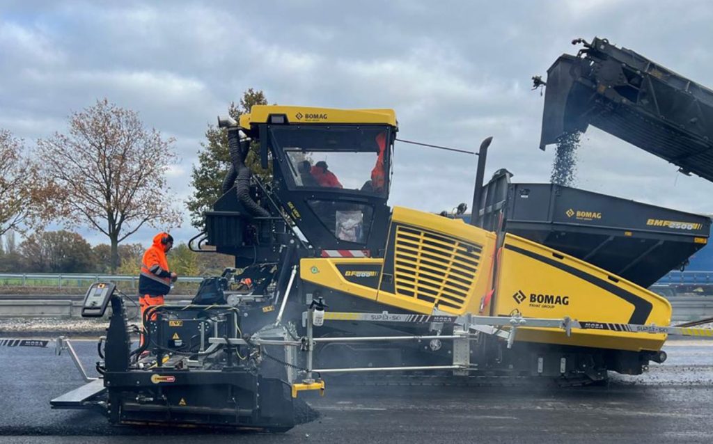 noticias maquinaria Tecnología ECOMODE en la BF 800-3C de Bomag