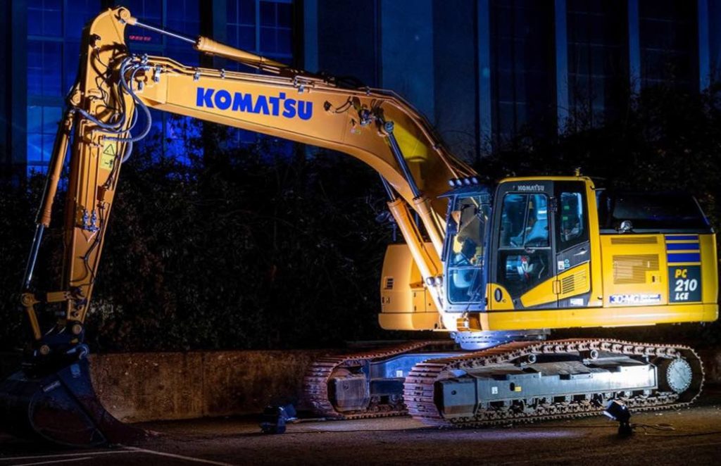 Noticias maquinaria Excavadora Eléctrica Komatsu PC210LCE-11 en Bauma 2025